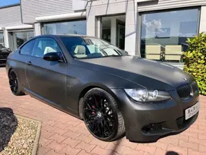 BMW 335 Coupe 335d M Paket/Xenon/Navi/Leder/Schiebedach