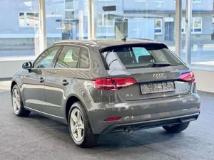 Audi A3 Sportback 30 TDI*NANOGRAU*TEMPO*SITZH*PDC*LED Bild 5
