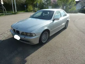 BMW 525 525i E39 EZ2002 Tüv NEU