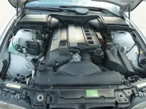 BMW 525 525i E39 EZ2002 Tüv NEU Bild 2