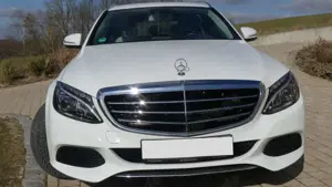Mercedes-Benz 220