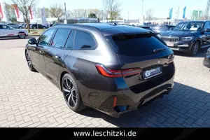 BMW 540 d xDrive M Sport Touring AHZ/St.H./DAB/M-Pro. Bild 3