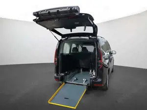 Volkswagen Caddy VW Caddy Life 1,5 TSI DSG Rollstuhlumbau
