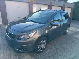 Peugeot 2008 Style-Navi-Temp.-PDC-Klimaaut.-ZR 2025 NEU