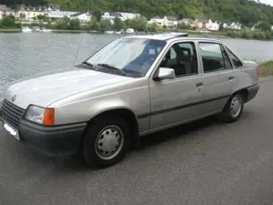 Opel Kadett Oldtimer Miami mit H-Kennzeichen