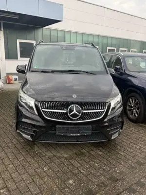 Mercedes-Benz V 220 V 250 EDITION AMG. HECKSCHADEN