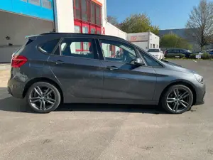 BMW 220 Bild 4