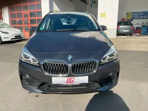 BMW 220 Bild 2