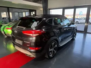 Hyundai TUCSON 25 Jahre 4WD/Pano/Leder/Kamera/SHZ Bild 5