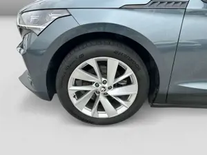 Skoda Enyaq iV 60 Lodge LED Navi ACC CAM  APP Sitzhzg Bild 5