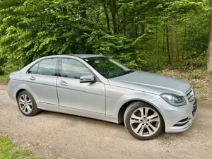 Mercedes-Benz C 180 BlueEFFICIENCY Avantgarde TOP gepflegt Bild 2