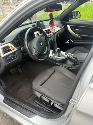 BMW 320 Bild 4