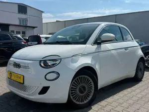 Fiat 500e 42kWh|SOH96%|Kamera|Pakhilfe|SHZ|NAVI|Tempo