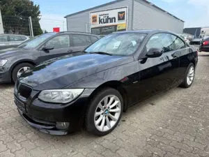 BMW 320 3 Coupe 320i, SCHECKHEFT GEPFLEGT, SPORT LEDER