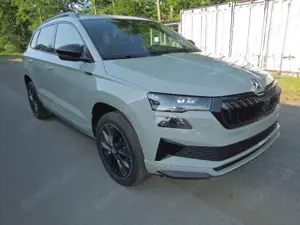 Skoda Karoq 1.5TSI DSG Sportline/Matrix/AHK/Navi/Kamera