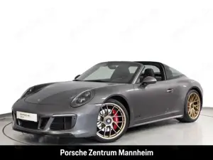 Porsche 991 -2 Targa 4 GTS Pepita Interieur Hinterachslenkung