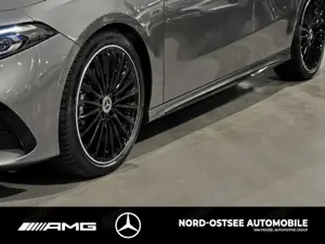 Mercedes-Benz A 200 SPECIAL EDITION KAMERA PANO MBUX SHZ NIGHT Bild 5