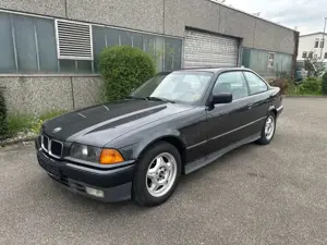 BMW 320 i Coupe - Tüv 04/26 -