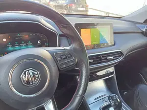 MG EHS EHS PHEV Luxury Bild 4