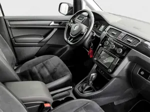 Volkswagen Caddy Highline 1.4 TSI DSG Xenon Navi AHK ACC RKamera Bild 3