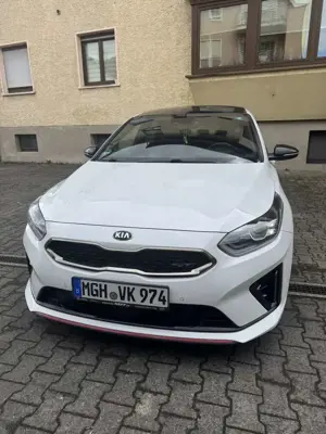 Kia Ceed / cee'd 1.6 T-GDI GT Panorama