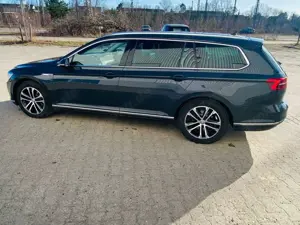 Volkswagen Passat Variant 2.0 TDI SCR 4Motion DSG (BMT) Highline