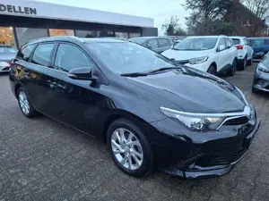 Toyota Auris Bild 2