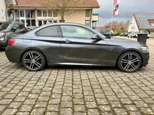 BMW 220 Bild 3