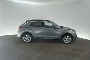Volkswagen T-Roc 1.5 TSI DSG R-Line Matrix ACC Navi AHK Bild 4