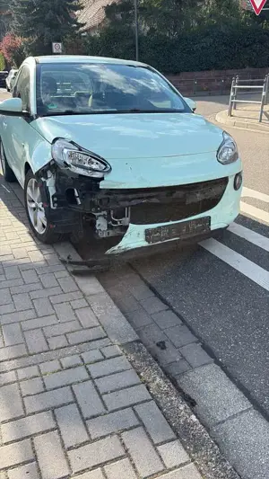Opel Adam
