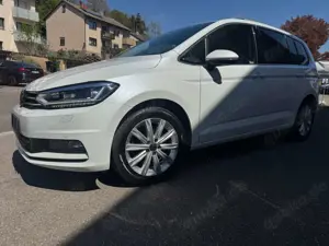 Volkswagen Touran Highline 7 Sitzer Acc Vollvirtuell 1 Hand Top!!!!