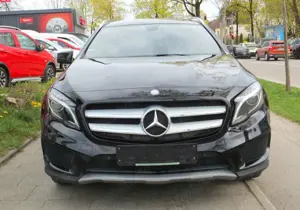 Mercedes-Benz GLA 200 AMG Line* 19" Alu*Navi*Automatik*Xenon* Bild 2