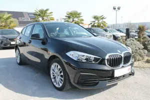 BMW 118 i, Navi, Apple CarPlay, PDC, LED, Tempomat