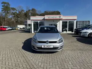Volkswagen Golf VII 1.2 TSI aus 1.HAND  !!SEHR GEPFLEGT!! Bild 2