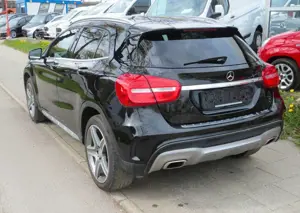 Mercedes-Benz GLA 200 AMG Line* 19" Alu*Navi*Automatik*Xenon* Bild 5