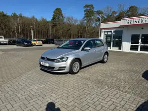Volkswagen Golf VII 1.2 TSI aus 1.HAND  !!SEHR GEPFLEGT!! Bild 3