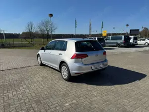 Volkswagen Golf VII 1.2 TSI aus 1.HAND  !!SEHR GEPFLEGT!! Bild 5