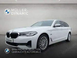 BMW 530 e TOURING LED PANO RÜCKFAHR SHZ DAB