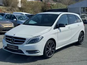 Mercedes-Benz B 200 B 180 CDI/Euro5/Xenon/LED/1.Hand/18Zoll/TÜV NEU Bild 2