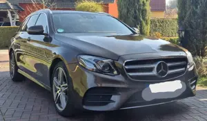Mercedes-Benz E 400 E 400 4Matic T 9G-TRONICAMG Line