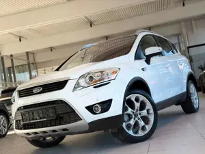 Ford Kuga Titanium/NAVI/BLUETOOTH/LEDER/TEMPOMAT