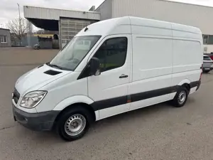 Mercedes-Benz Sprinter Bild 2