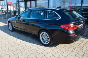 BMW 530 d Touring   xDrive Luxury Line Bild 2