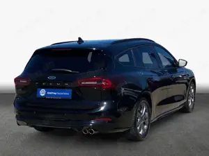Ford Focus Turnier 1.0 EcoBoost Hybrid Aut. ST-LINE X Bild 2