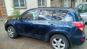 Toyota RAV 4 2.2 D-CAT 4x4 Sol Bild 3