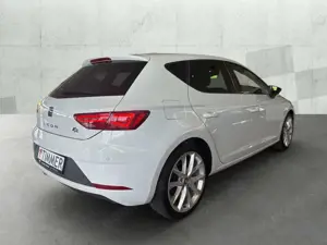 SEAT Leon 1.5 TSI FR +BEATS +LED +RKAM +NAVI +SHZ +18" +CAR Bild 4