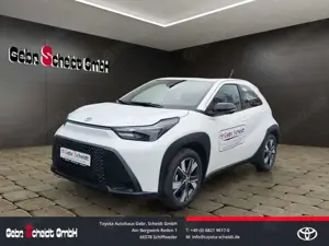 Toyota Aygo X Hybrid Active Sitzheizung Klimaanlage Apple CarPla