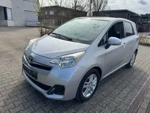 Toyota Verso-S Life