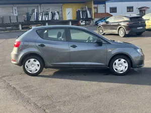 SEAT Ibiza 1.4 Reference Salsa TÜV neu Bild 4