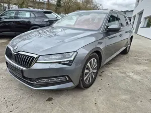 Skoda Superb Combi Style 150 PS Automatik+NAVI+LED